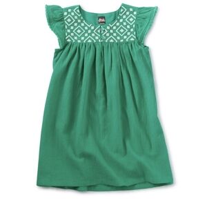 Tea Collection/ Green Dress with White Embroidery Pattern